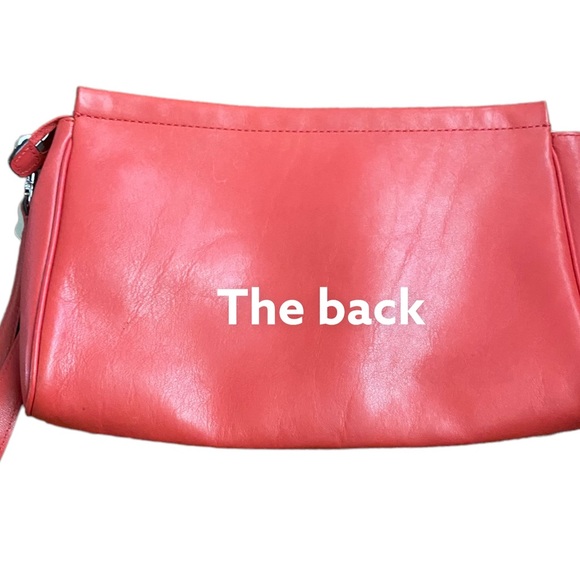 Coach ORANGE large leather clutch, its gorgeous. Good condition. - Picture 2 of 11